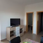 In Near White Mountains Apartman *